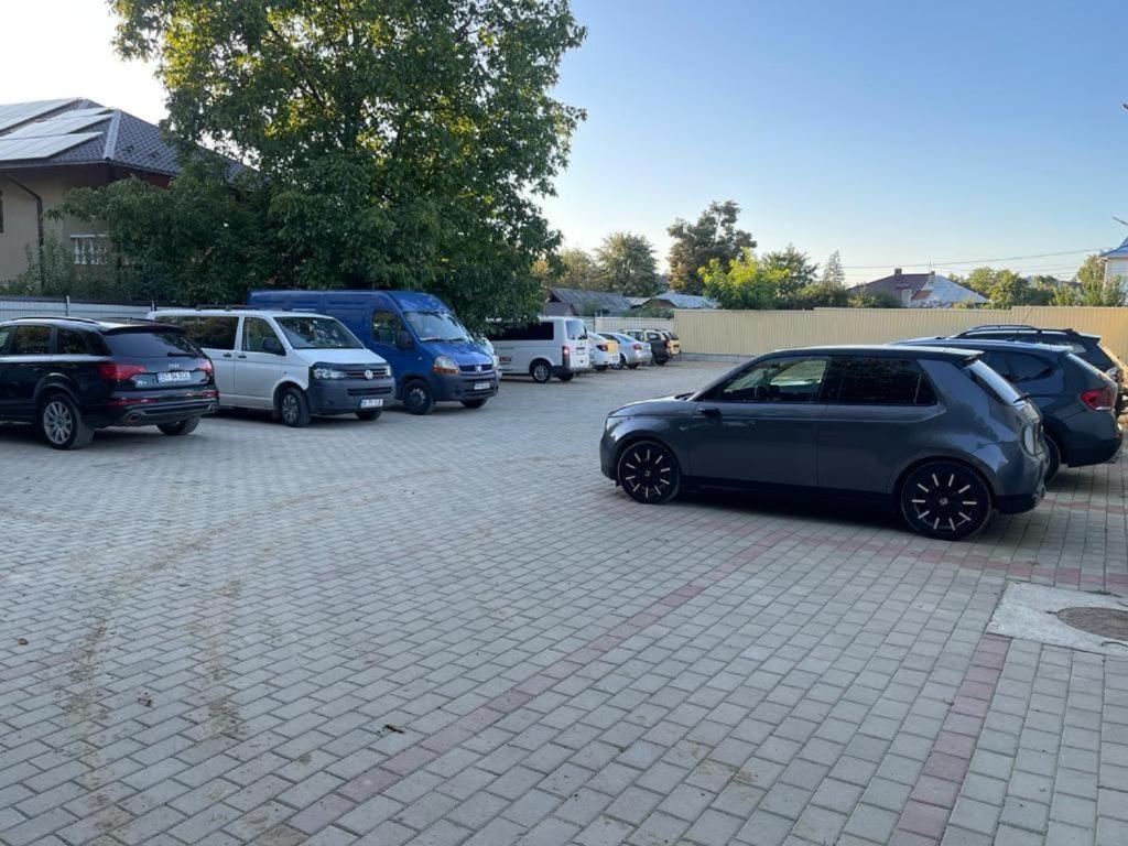 Pensiunea Bianca Botoşani Exterior foto