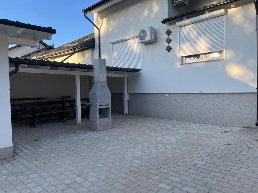 Pensiunea Bianca Botoşani Exterior foto