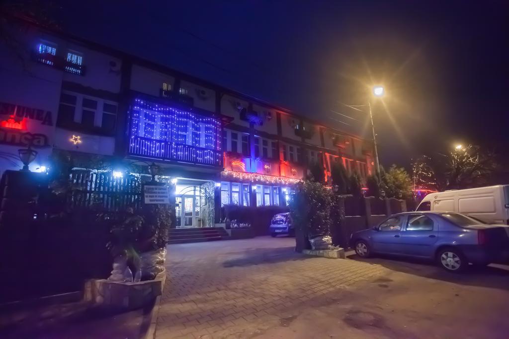 Pensiunea Bianca Botoşani Exterior foto